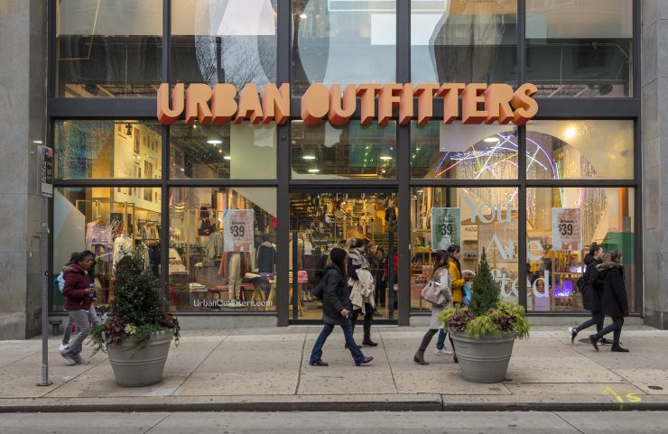 urban outfitters entrance